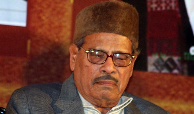 Bollywood Playback Singer Manna Dey Dies at Age 94